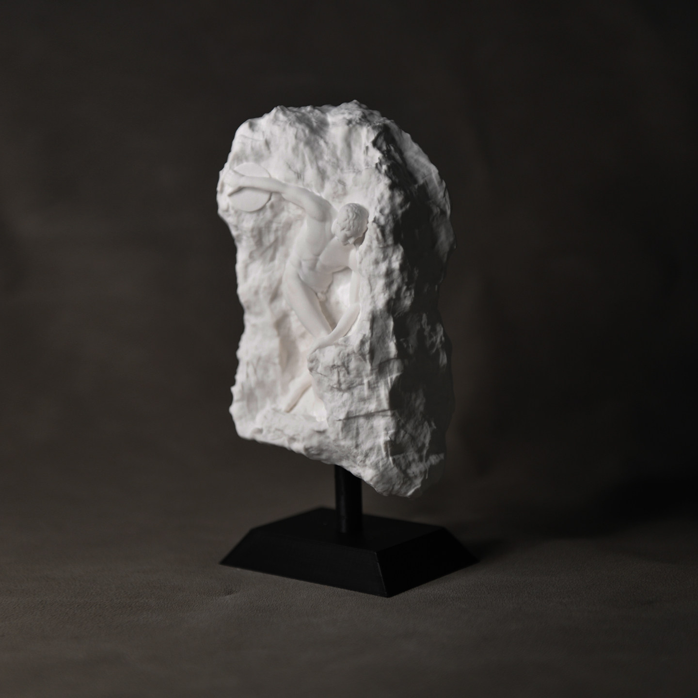 Greek Discobolus Statue Plaste - Home Office Library review and price